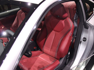 英菲尼迪Q60图片