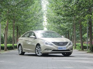 【第八代索纳塔 2.0 gs at时尚版2011款报价及