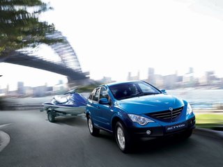2011款 2.0T 自动 四驱豪华导航版 5座 2011款 2.0T 自动 四驱豪华导航版 5座