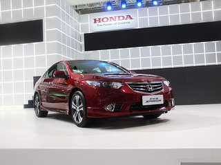 2013款 2.4L 自动 豪华版 2013款 2.4L 自动 豪华版