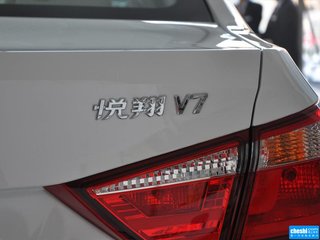 悦翔V7图片