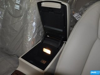 荣威950图片