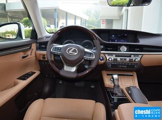 雷克萨斯ES图片