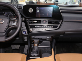 雷克萨斯ES图片