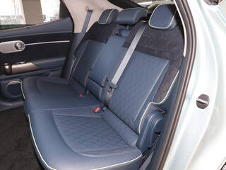 捷尼赛思GV60图片