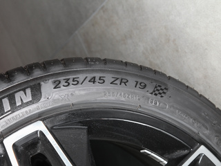 荣威RX5新能源图片