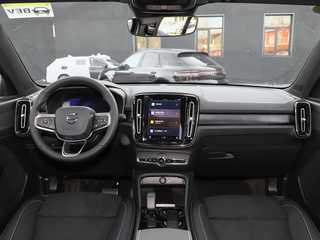 沃尔沃XC40新能源图片