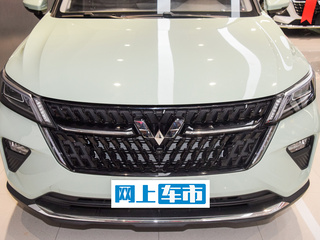 五菱星辰图片