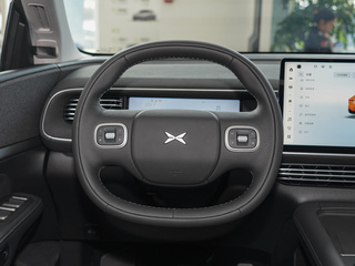 小鹏汽车G6图片