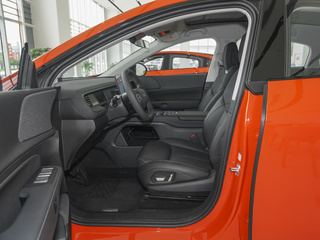 小鹏汽车G6图片