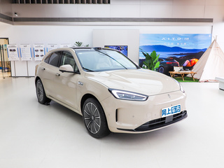 问界M5图片
