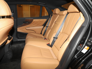 雷克萨斯LS图片