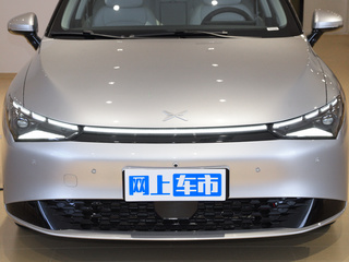 小鹏汽车P5图片