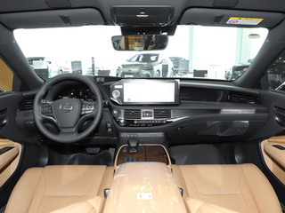 雷克萨斯LS图片