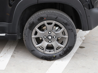 宝骏悦也Plus图片