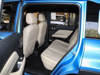 宝骏悦也Plus图片