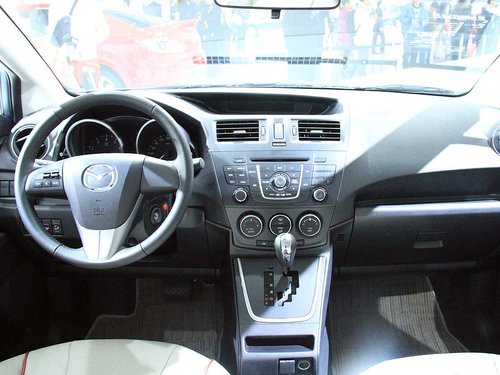 马自达(进口) Mazda5中控
