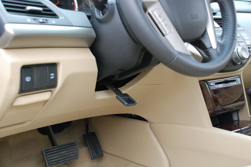 本田 雅阁 第8代 方向盘调节