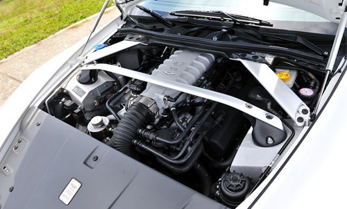 阿斯顿-马丁 V8 Vantage