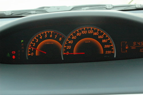 丰田 威驰 2008款 仪表盘整体 