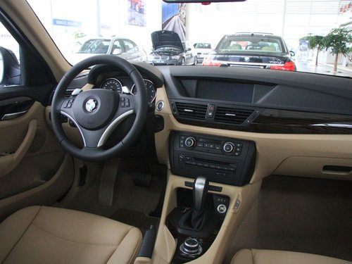 宝马(进口) X1 xDrive28i中控