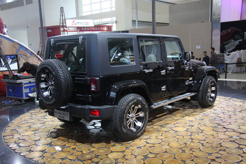 吉普Jeep 牧马人Sahara(撒哈拉)