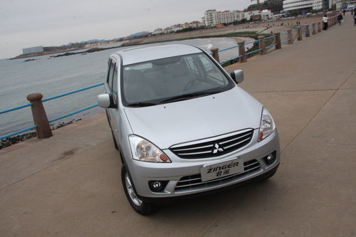 三菱(东南) 君阁