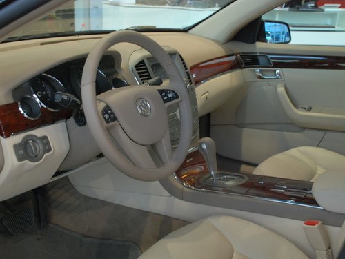 别克 林荫大道 2010款 3.0 豪华版