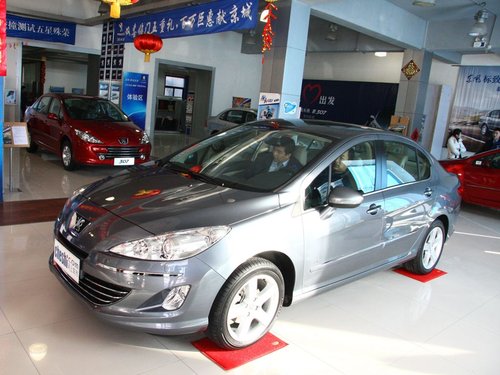 东风标致 408 2.0L ATMT 尊贵版