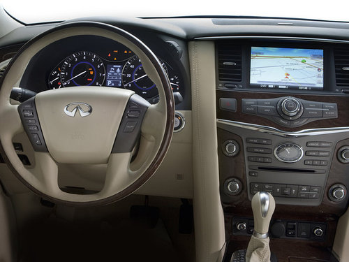 英菲尼迪 新QX 56中控