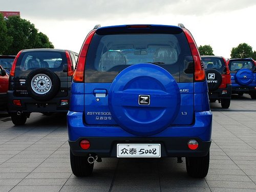 众泰5008现金优惠最高达7800元 有现车