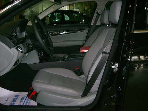 奔驰 C系 驾驶席座椅