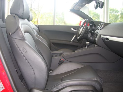 奥迪(进口) 新TT局部