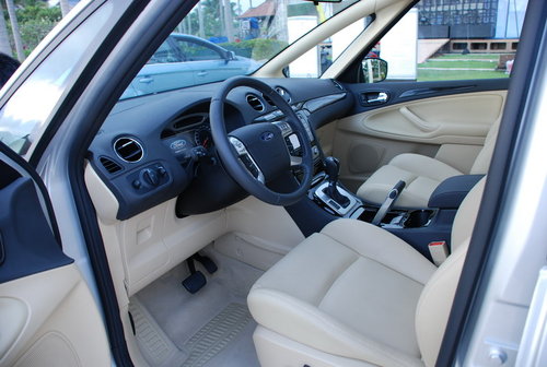 福特 S-MAX 驾驶席侧 