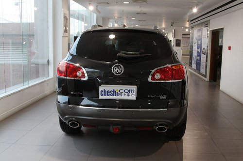 别克(进口) 昂科雷Enclave 3.6 AT 车辆正后方尾部视角