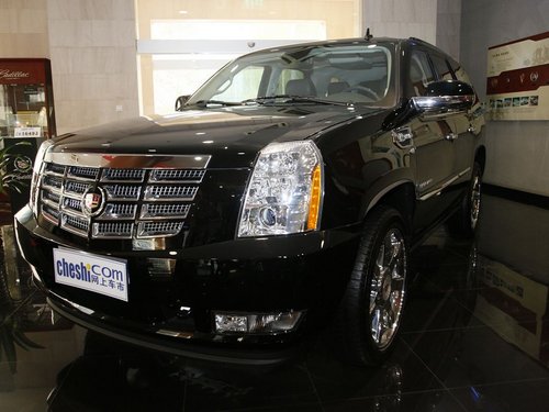 凯迪拉克(进口) 凯雷德 6.0 CVT 车辆左前45度视角