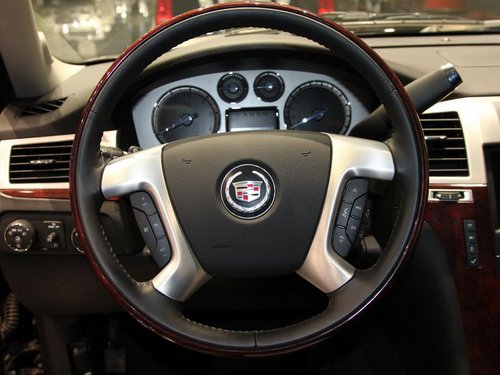 凱迪拉克(進口)  凱雷德 6.0 CVT 方向盤整體