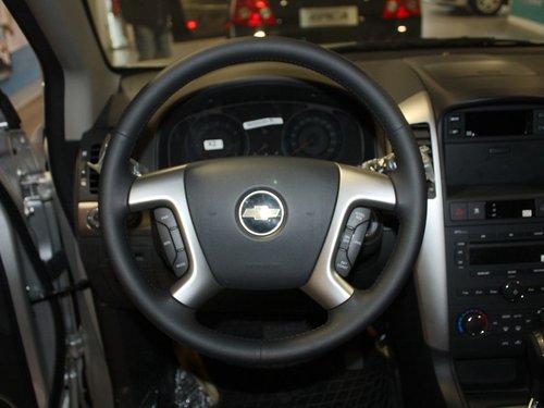 雪佛兰(进口) 科帕奇 3.2 AT 方向盘整体