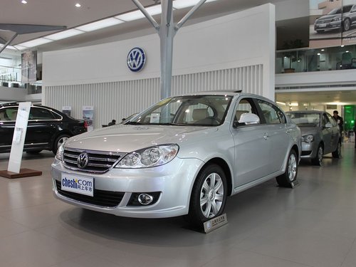 上海大众  朗逸 1.4TSI MT 车辆左前45度视角