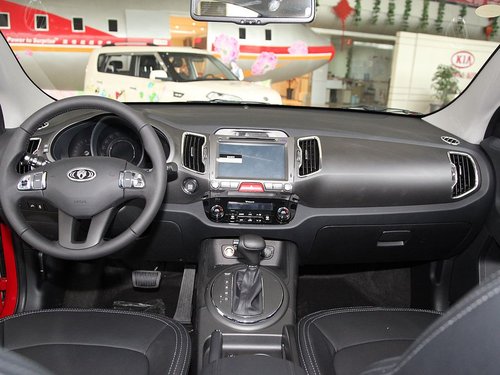 东风悦达起亚  智跑 2.0 Premium AT 中控台整体