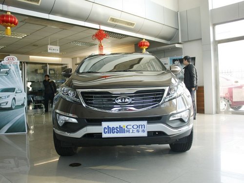 东风悦达起亚  智跑 2.0 Premium AT 车头正面视角