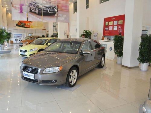 沃尔沃 S80L T4 车辆左前45度视角