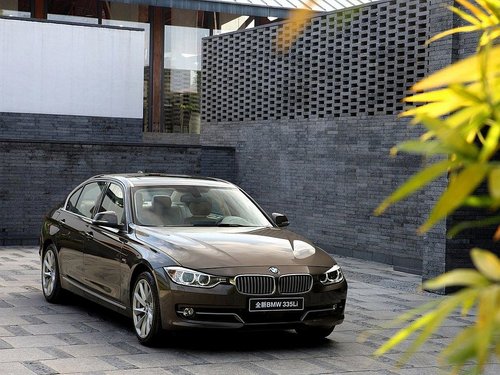 华晨宝马 320i 2.0T AT