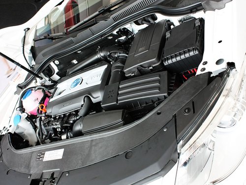 一汽大众  CC 1.8TSI DSG 发动机局部特写