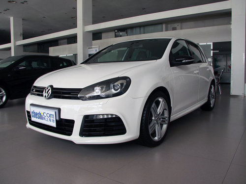 大众(进口)  The Golf R 2.0TSI 车辆左前45度视角