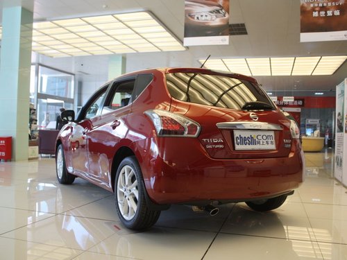 东风日产 新骐达 1.6T M-CVT 车辆左后45度视角