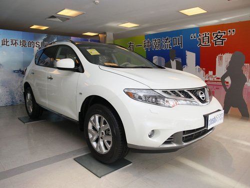 东风日产  楼兰 3.5L CVT 车辆右侧45度角