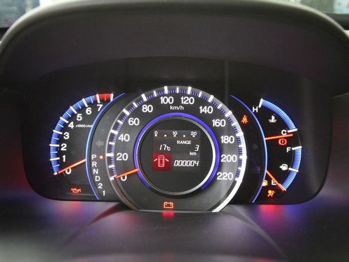 广汽本田  奥德赛 2.4 AT 方向盘后方仪表盘