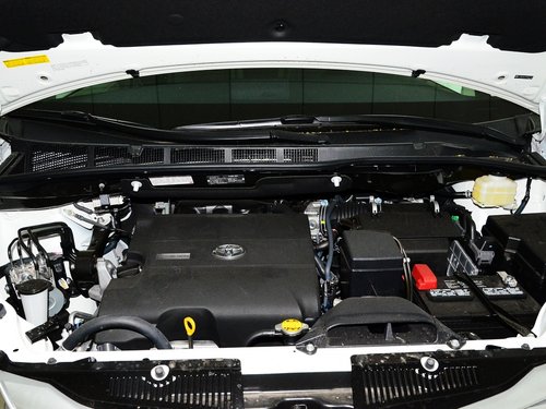 丰田(进口)  3.5 自动 发动机主体特写