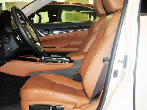 雷克萨斯  250 2.5 自动 驾驶席座椅正视图